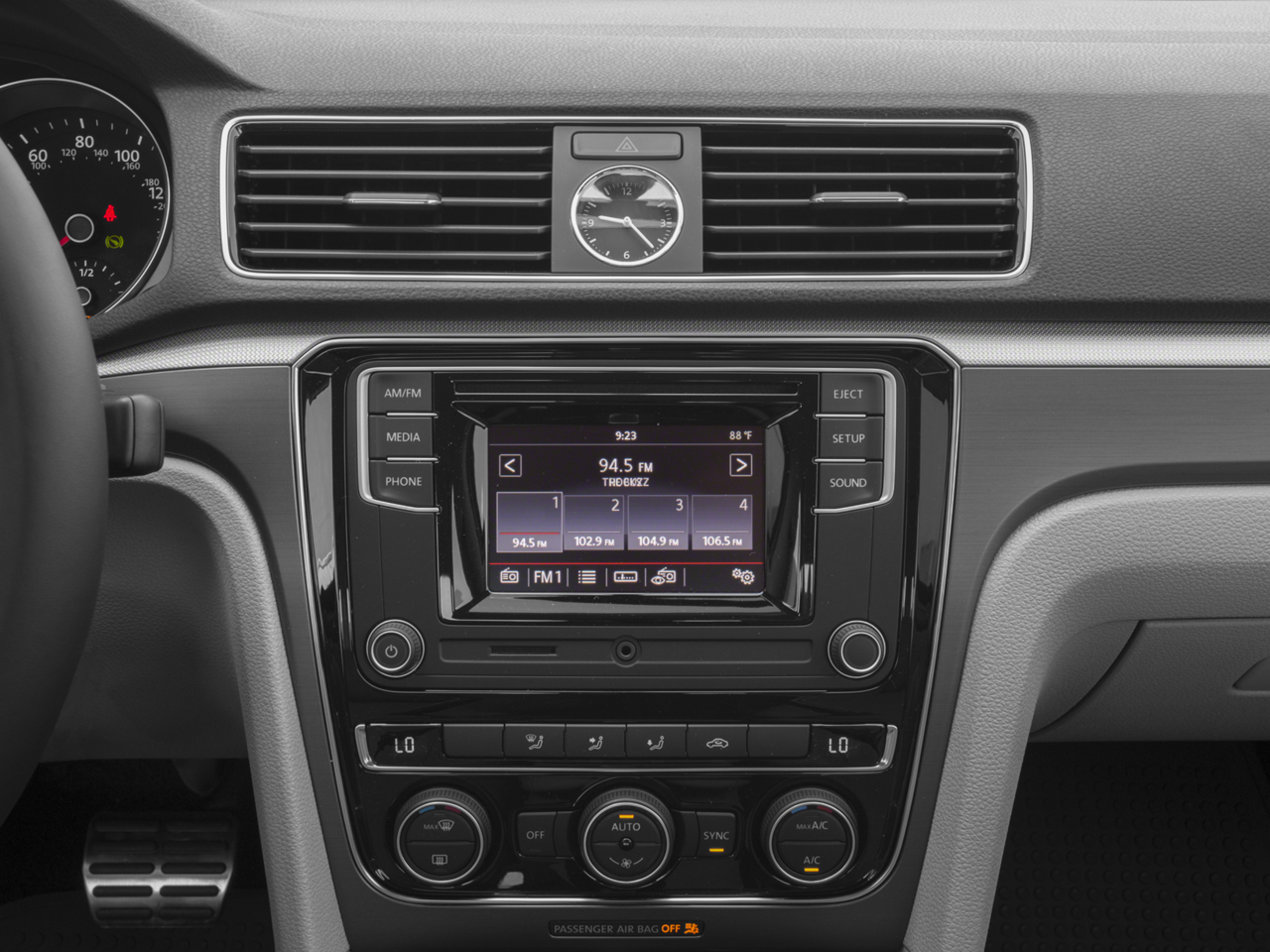 2017 Volkswagen Passat 1.8T R-Line