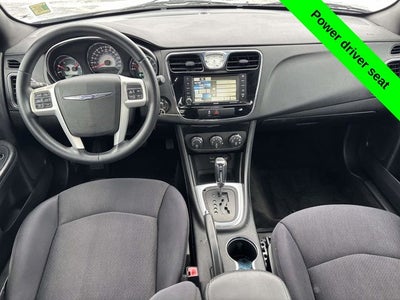 2013 Chrysler 200 Touring