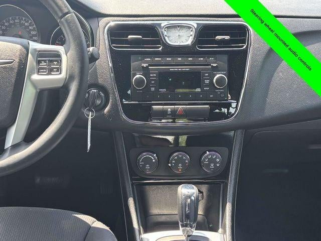 2014 Chrysler 200 Touring