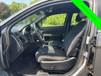 2014 Chrysler 200 Touring