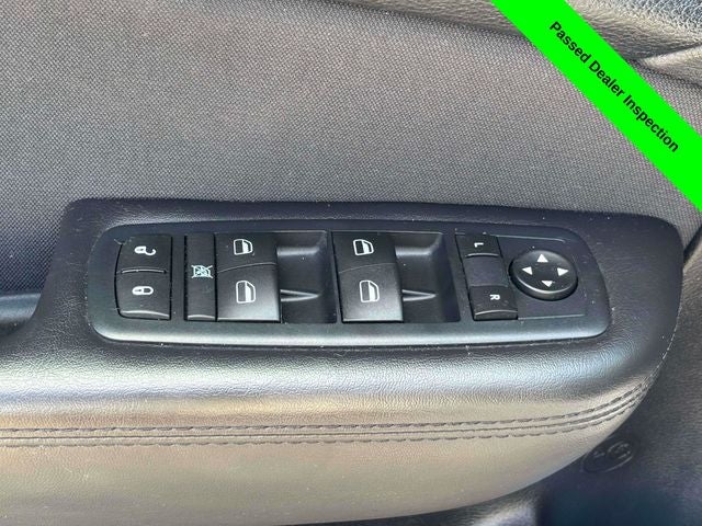 2016 Chrysler 200 LX