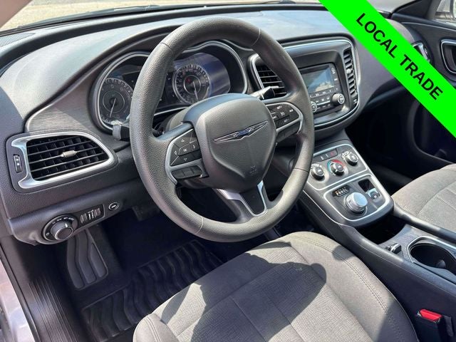 2016 Chrysler 200 LX