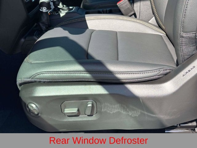 2027 Jeep Wrangler WRANGLER 4-DOOR SAHARA