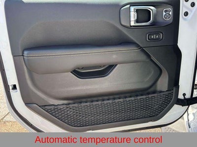 2027 Jeep Wrangler WRANGLER 4-DOOR SAHARA