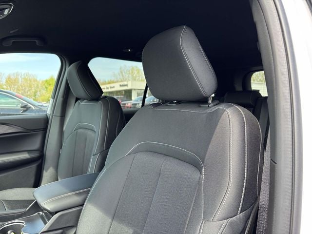 2026 Jeep Grand Cherokee GRAND CHEROKEE LAREDO 4X4