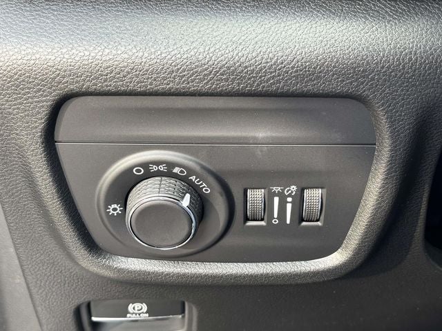 2026 Jeep Grand Cherokee GRAND CHEROKEE LAREDO 4X4