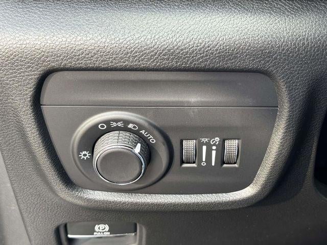 2026 Jeep Grand Cherokee GRAND CHEROKEE LAREDO 4X4