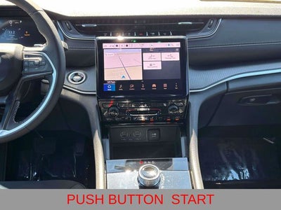 2027 Jeep Grand Cherokee GRAND CHEROKEE LAREDO X 4X4