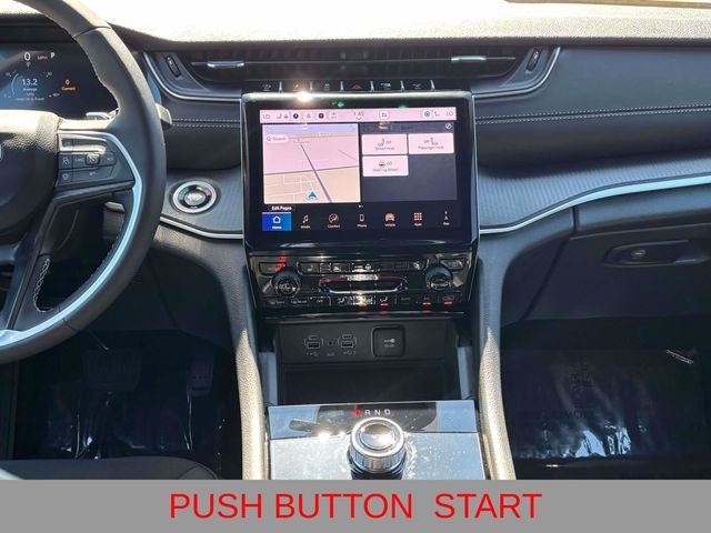 2027 Jeep Grand Cherokee GRAND CHEROKEE LAREDO X 4X4