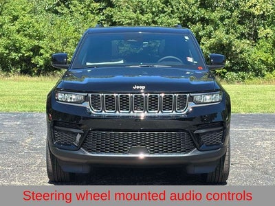 2027 Jeep Grand Cherokee GRAND CHEROKEE LAREDO X 4X4