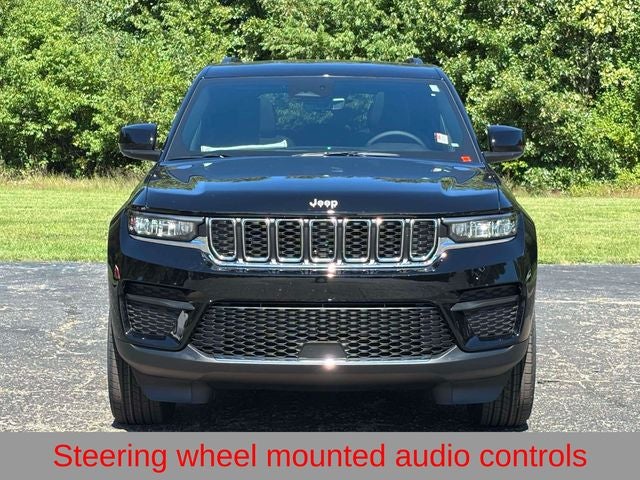 2027 Jeep Grand Cherokee GRAND CHEROKEE LAREDO X 4X4