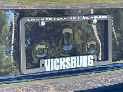 2027 Jeep Grand Cherokee GRAND CHEROKEE LAREDO X 4X4