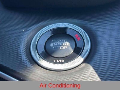 2027 Jeep Grand Cherokee GRAND CHEROKEE LAREDO X 4X4