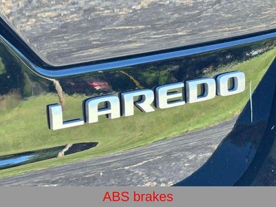 2027 Jeep Grand Cherokee GRAND CHEROKEE LAREDO X 4X4
