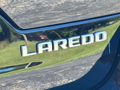 2027 Jeep Grand Cherokee GRAND CHEROKEE LAREDO X 4X4