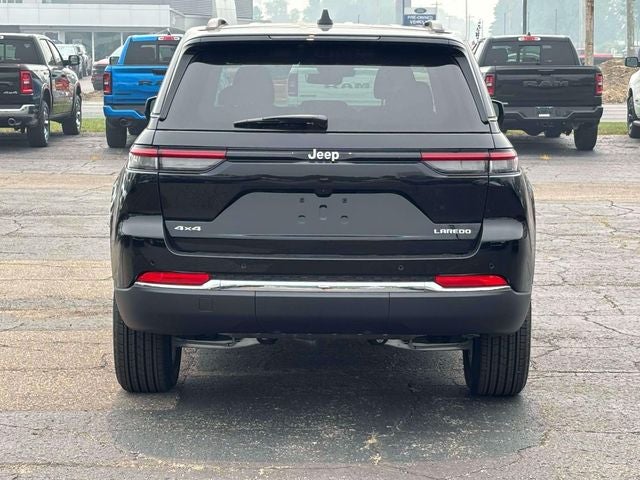 2026 Jeep Grand Cherokee GRAND CHEROKEE LAREDO X 4X4