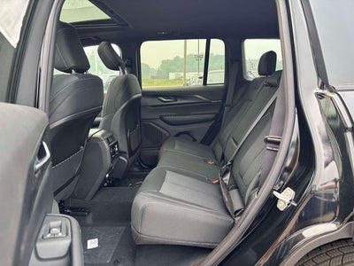 2026 Jeep Grand Cherokee GRAND CHEROKEE LAREDO X 4X4