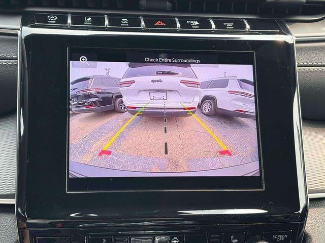 2026 Jeep Grand Cherokee GRAND CHEROKEE LAREDO X 4X4
