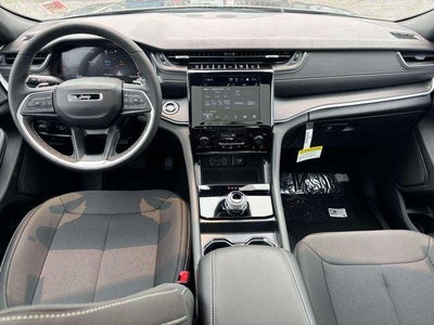 2026 Jeep Grand Cherokee GRAND CHEROKEE LAREDO X 4X4