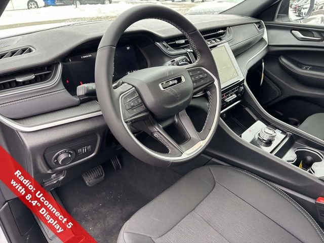 2025 Jeep Grand Cherokee GRAND CHEROKEE LAREDO X 4X4