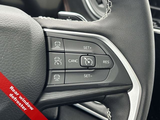 2025 Jeep Grand Cherokee GRAND CHEROKEE LAREDO X 4X4