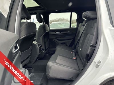 2025 Jeep Grand Cherokee GRAND CHEROKEE LAREDO X 4X4