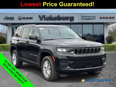 2025 Jeep Grand Cherokee GRAND CHEROKEE LAREDO X 4X4