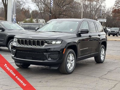 2025 Jeep Grand Cherokee GRAND CHEROKEE LAREDO X 4X4