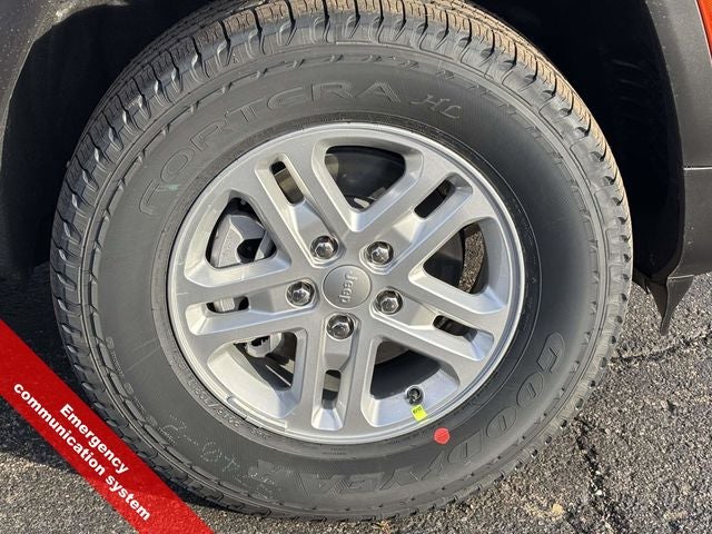 2025 Jeep Grand Cherokee GRAND CHEROKEE LAREDO 4X4