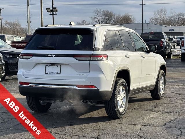 2025 Jeep Grand Cherokee GRAND CHEROKEE LAREDO 4X4