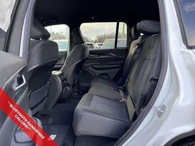 2025 Jeep Grand Cherokee GRAND CHEROKEE LAREDO 4X4