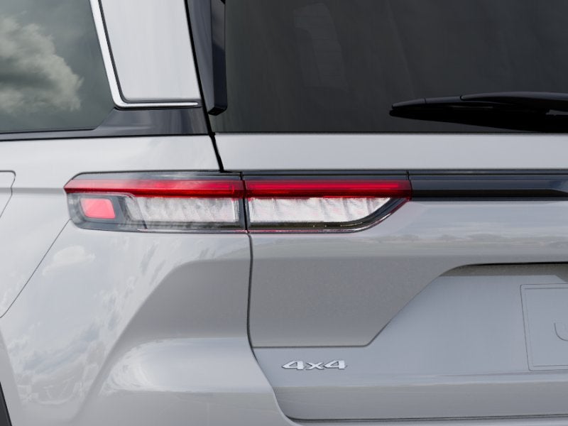 2025 Jeep Grand Cherokee GRAND CHEROKEE LAREDO 4X4