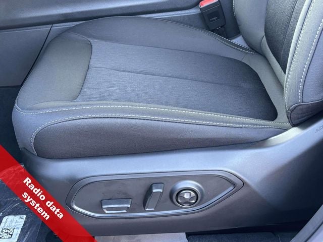 2025 Jeep Grand Cherokee GRAND CHEROKEE LAREDO 4X4