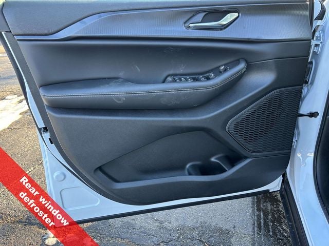 2025 Jeep Grand Cherokee GRAND CHEROKEE LAREDO 4X4