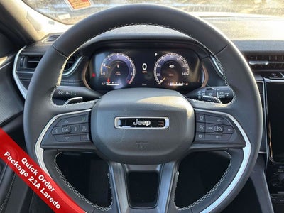 2025 Jeep Grand Cherokee GRAND CHEROKEE LAREDO 4X4