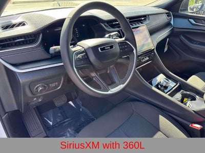 2027 Jeep Grand Cherokee GRAND CHEROKEE LAREDO 4X4