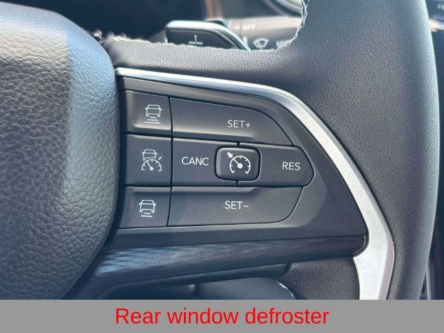 2027 Jeep Grand Cherokee GRAND CHEROKEE LAREDO 4X4