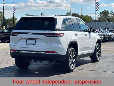 2027 Jeep Grand Cherokee GRAND CHEROKEE LAREDO 4X4