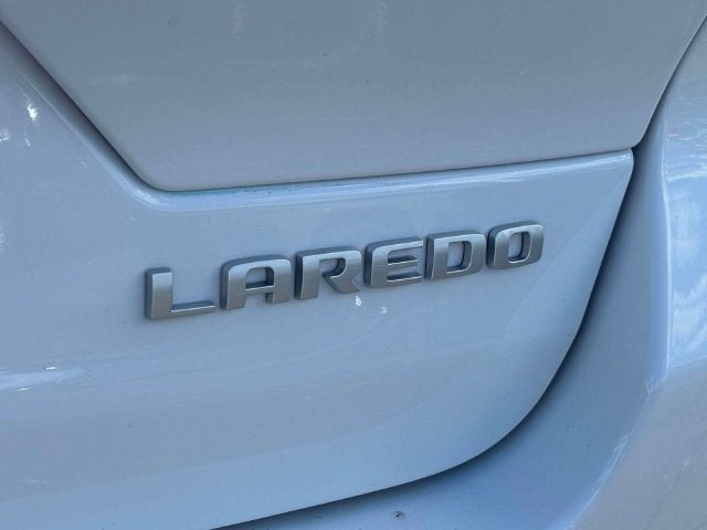 2027 Jeep Grand Cherokee GRAND CHEROKEE LAREDO 4X4