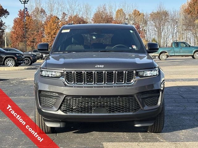 2025 Jeep Grand Cherokee GRAND CHEROKEE LAREDO X 4X4