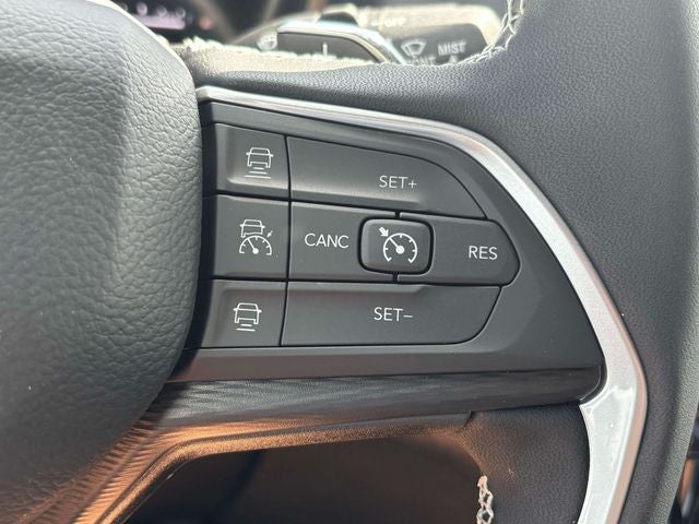 2026 Jeep Grand Cherokee GRAND CHEROKEE LAREDO X 4X4