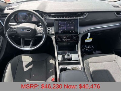 2026 Jeep Grand Cherokee GRAND CHEROKEE LAREDO X 4X4