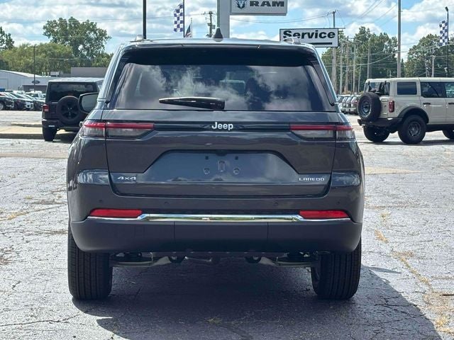 2026 Jeep Grand Cherokee GRAND CHEROKEE LAREDO X 4X4