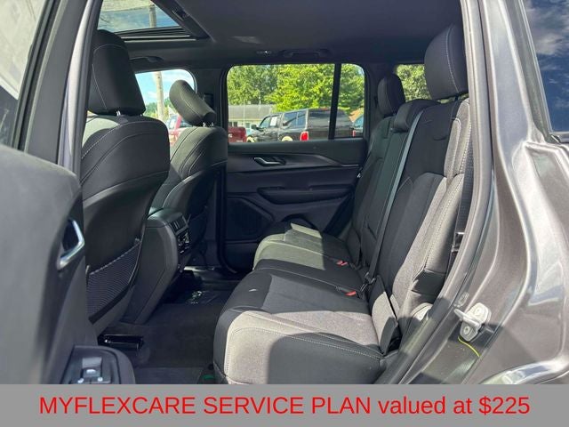 2026 Jeep Grand Cherokee GRAND CHEROKEE LAREDO X 4X4