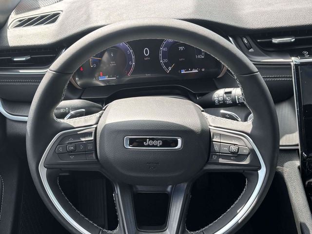 2026 Jeep Grand Cherokee GRAND CHEROKEE LAREDO X 4X4