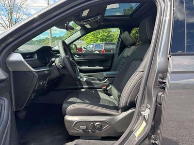 2026 Jeep Grand Cherokee GRAND CHEROKEE LAREDO X 4X4