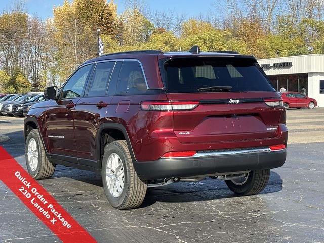 2025 Jeep Grand Cherokee GRAND CHEROKEE LAREDO X 4X4