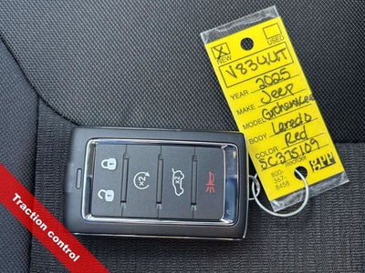 2025 Jeep Grand Cherokee GRAND CHEROKEE LAREDO X 4X4