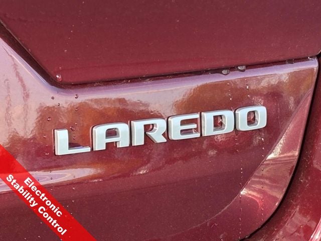 2025 Jeep Grand Cherokee GRAND CHEROKEE LAREDO X 4X4