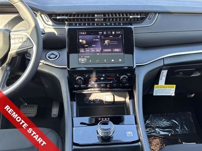 2025 Jeep Grand Cherokee GRAND CHEROKEE LAREDO X 4X4